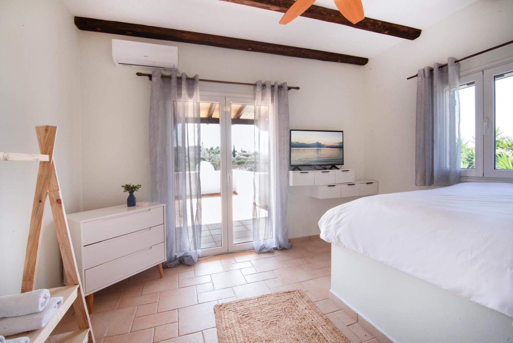 Villa Xenia Aegina Bagian luar foto